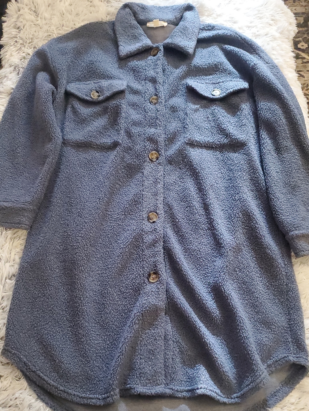 Women’s Cozy Button-Front Blue Sherpa Shacket